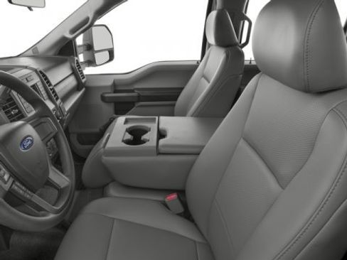 Used 2017 Ford F250 Platinum image 9