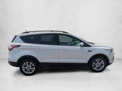 Used 2018 Ford Escape SEL FWD image 4