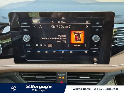 Certified 2025 Volkswagen Jetta SEL FWD image 18