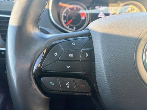 Used 2019 Jeep Cherokee Latitude Plus image 33