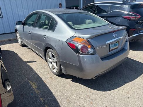 Used 2008 Nissan Altima 3.5 SE w/ Sport Pkg FWD image 4