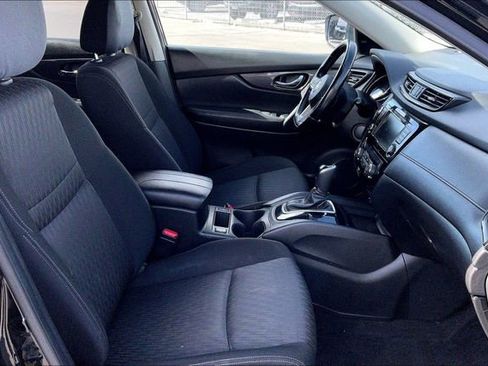 Used 2020 Nissan Rogue SV image 7