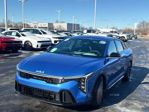 Used 2025 Kia K4 GT-Line image 7