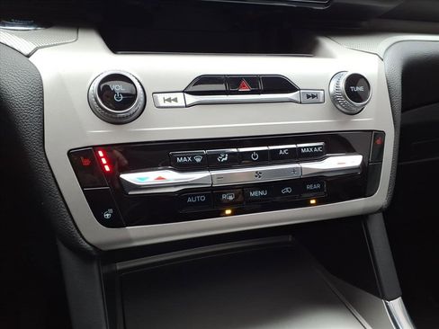 Certified 2024 Ford Explorer XLT w/ Equipment Group 202A image 27