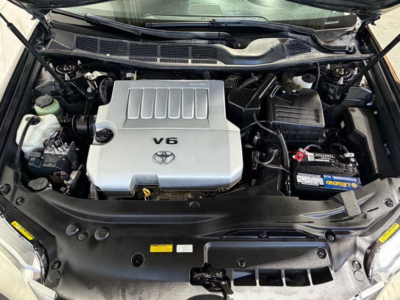 Used 2011 Toyota Avalon Limited FWD image 28