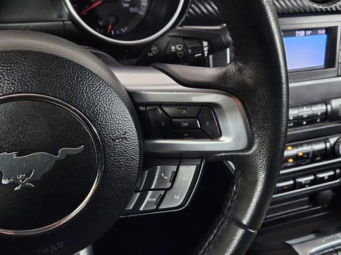 Used 2019 Ford Mustang Coupe image 19