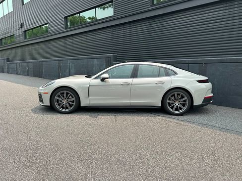 Certified 2026 Porsche Panamera 4 AWD/4WD image 7