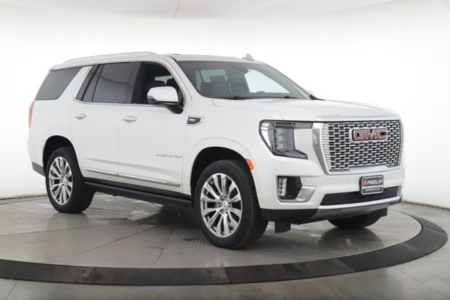 Used 2024 GMC Yukon Denali w/ Advanced Technology Package AWD/4WD image 2