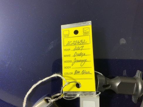 Used 2017 Dodge Journey SXT w/ Comfort/Convenience Group image 37