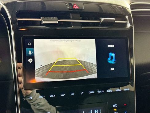 Used 2024 Hyundai Tucson Blue image 17