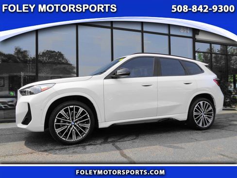 Used 2023 BMW X1 xDrive28i w/ M Sport Package image 1