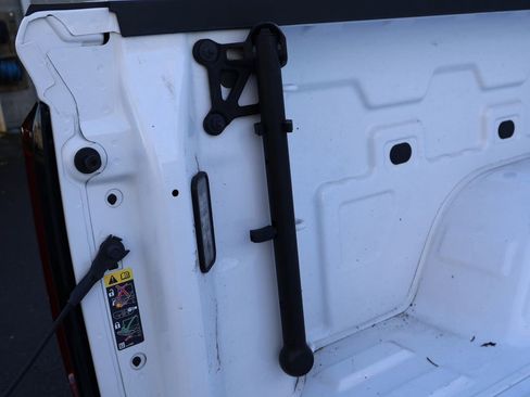 Used 2024 GMC Sierra 1500 SLT image 41