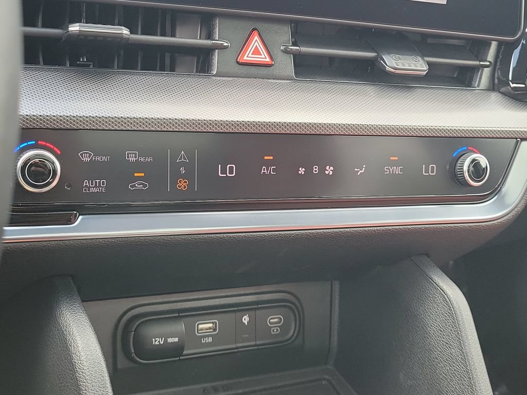 Certified 2024 Kia Sportage SX FWD image 17