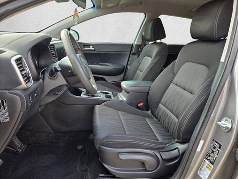Used 2020 Kia Sportage LX image 12