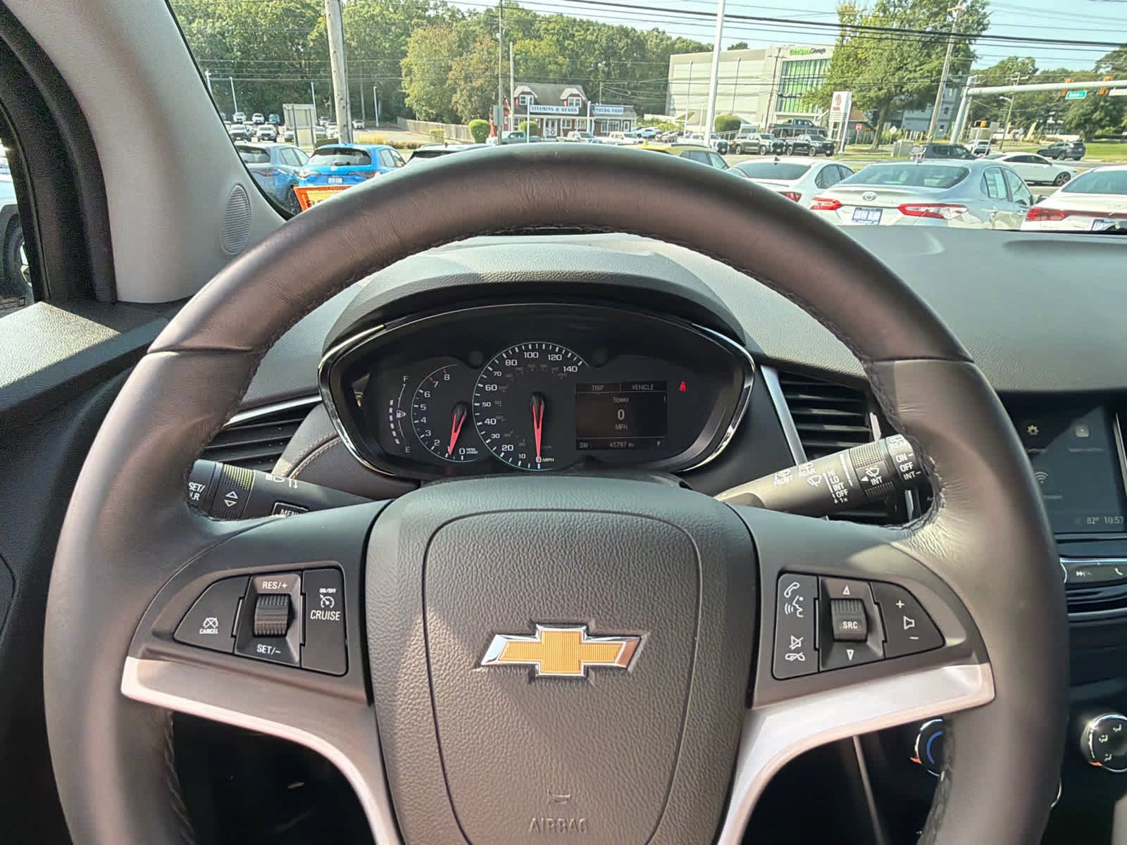 Certified 2018 Chevrolet Trax LT w/ LT Convenience Package FWD image 11