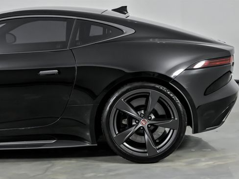 Used 2018 Jaguar F-TYPE 400 Sport image 9