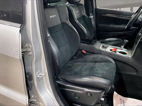 Used 2012 Jeep Grand Cherokee SRT8 w/ Luxury Group II image 7