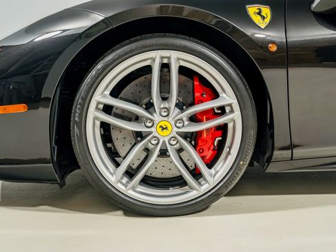 Used 2018 Ferrari 488 Spider RWD image 22