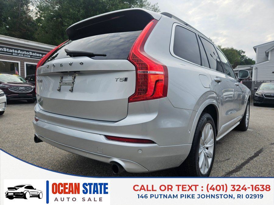 Used 2018 Volvo XC90 T5 Momentum w/ Convenience Package AWD/4WD image 5