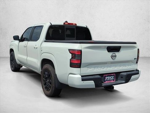 Used 2022 Nissan Frontier SV RWD image 7