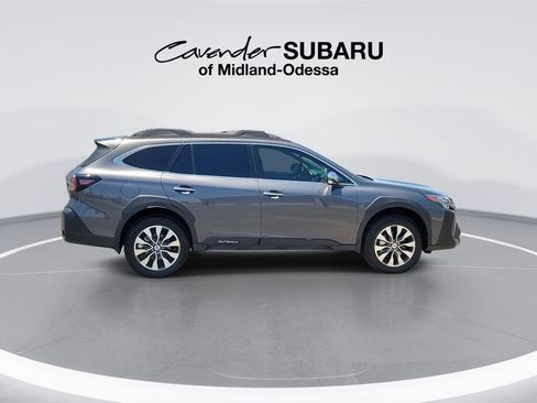 Used 2025 Subaru Outback Touring XT AWD/4WD image 9