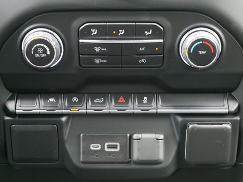 Certified 2023 Chevrolet Silverado 1500 Custom AWD/4WD image 19