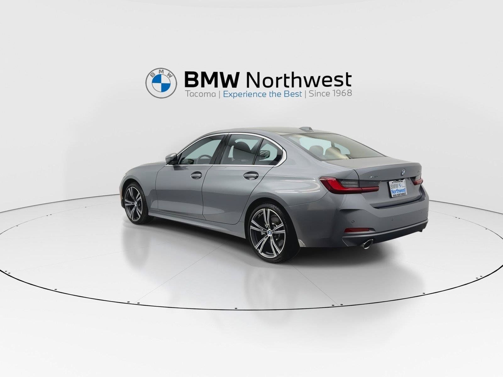 Used 2024 BMW 330i xDrive Sedan w/ Convenience Package AWD/4WD image 12