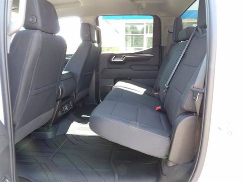 Certified 2025 Chevrolet Silverado 1500 LT AWD/4WD image 32