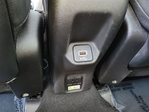 Used 2022 Jeep Renegade Trailhawk w/ Sun/Sound Group image 21