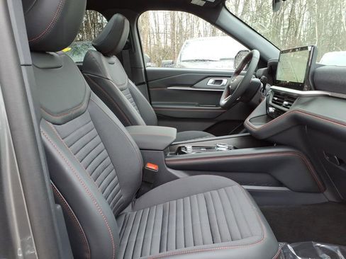 New 2026 Ford Explorer ST-Line image 9