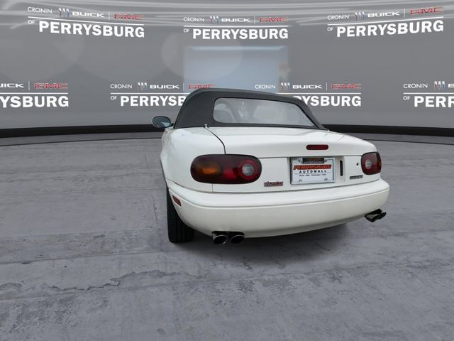 Used 1996 MAZDA MX-5 Miata RWD image 6