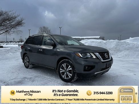 Certified 2019 Nissan Pathfinder SV image 1