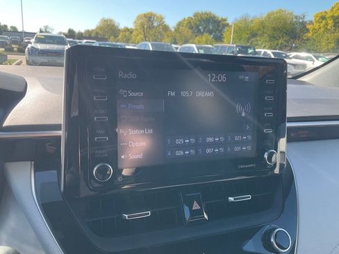 Used 2021 Toyota Corolla SE image 19