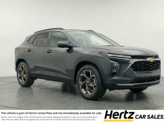 Used 2025 Chevrolet Trax LT w/ LT Convenience Package FWD video 1