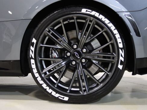 Used 2022 Chevrolet Camaro ZL1 RWD image 80