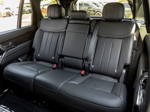 New 2026 Land Rover Range Rover Long Wheelbase SE AWD/4WD image 26