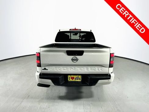 Used 2025 Nissan Frontier SV RWD image 8