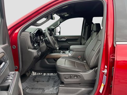 Used 2025 Chevrolet Silverado 3500 High Country AWD/4WD image 22