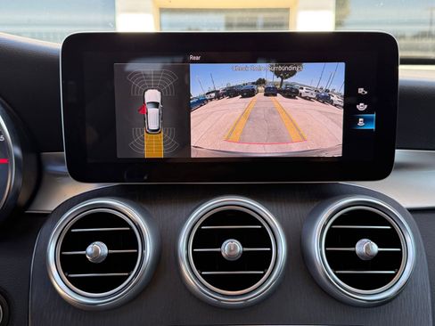 Used 2022 Mercedes-Benz GLC 300 image 38