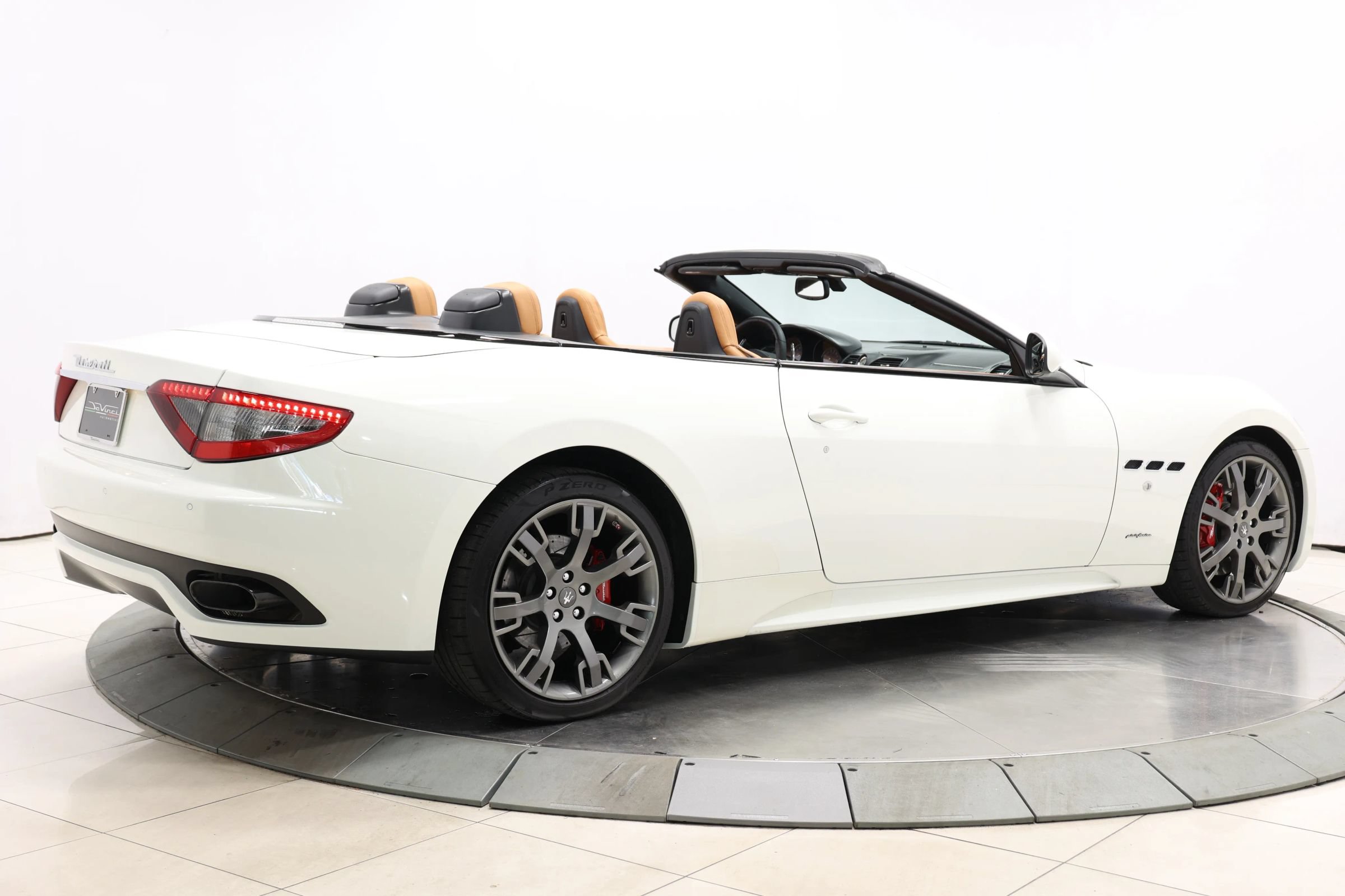 Used 2016 Maserati GranTurismo Sport RWD image 4