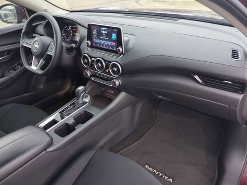 Used 2024 Nissan Sentra SV image 28