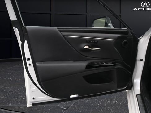 Used 2023 Lexus ES 350 w/ Premium Package FWD image 7