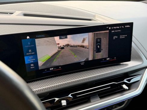 Certified 2023 BMW XM AWD/4WD image 28