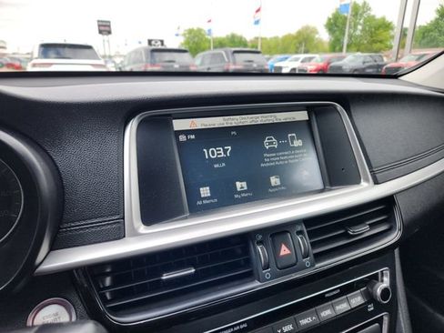 Used 2020 Kia Optima S FWD image 14