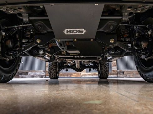 Used 2025 GMC Sierra 2500 SLT w/ SLT Premium Package image 15