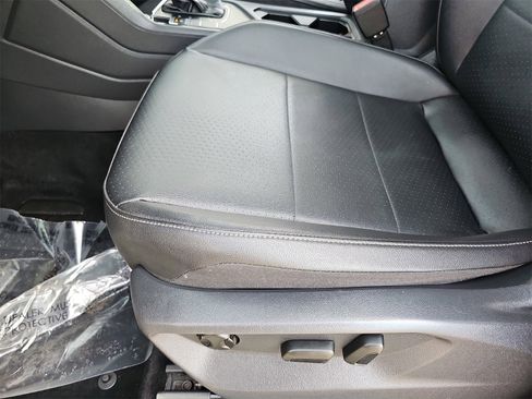 Certified 2020 Volkswagen Tiguan SEL image 33