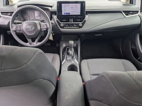 Used 2025 Toyota Corolla LE image 15