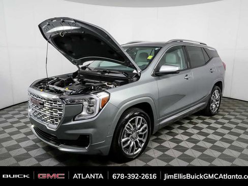 Used 2024 GMC Terrain Denali w/ Denali Premium Package AWD/4WD image 34