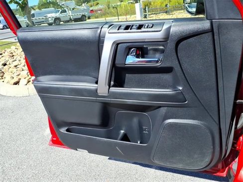 Used 2024 Toyota 4Runner SR5 image 26