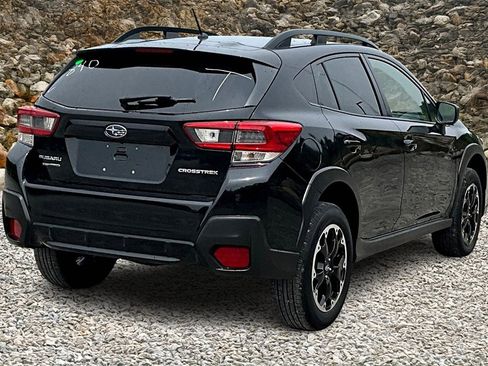 Used 2022 Subaru Crosstrek 2.0i image 2